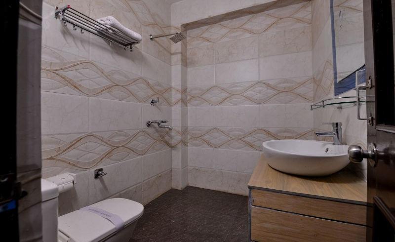 Hotel Sahil Palace Rupnagar  Екстериор снимка